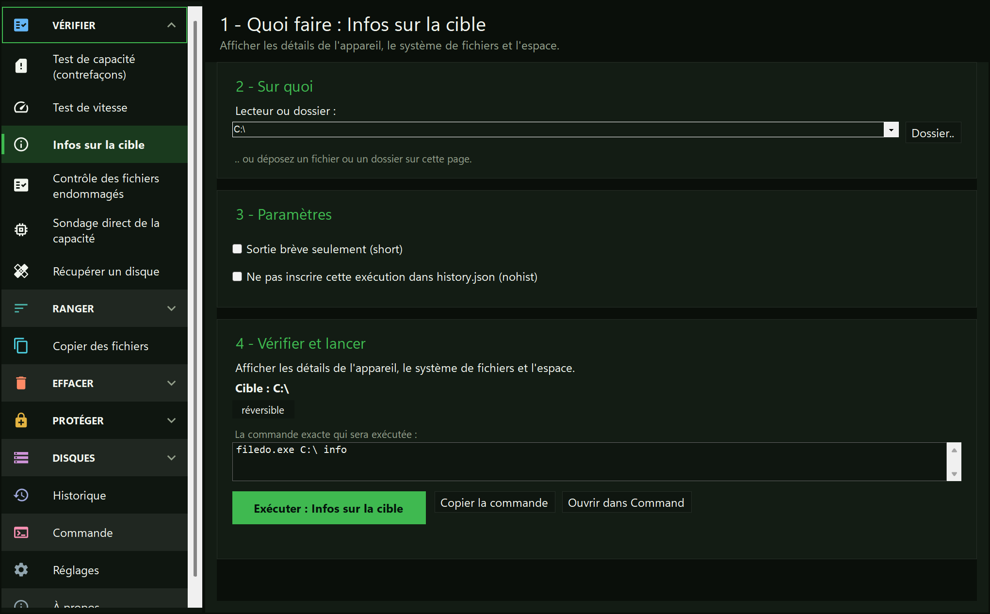 La fenêtre FileDO : le rail de tâches à gauche avec Infos sur la cible sélectionné ; les étapes 1-4 à droite avec la cible C:\ et la commande filedo.exe C:\ info